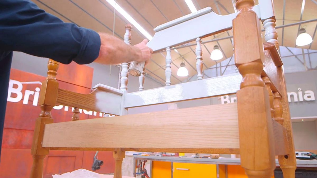 Cómo hacer un sillón provenzal con un cabecero paso 11