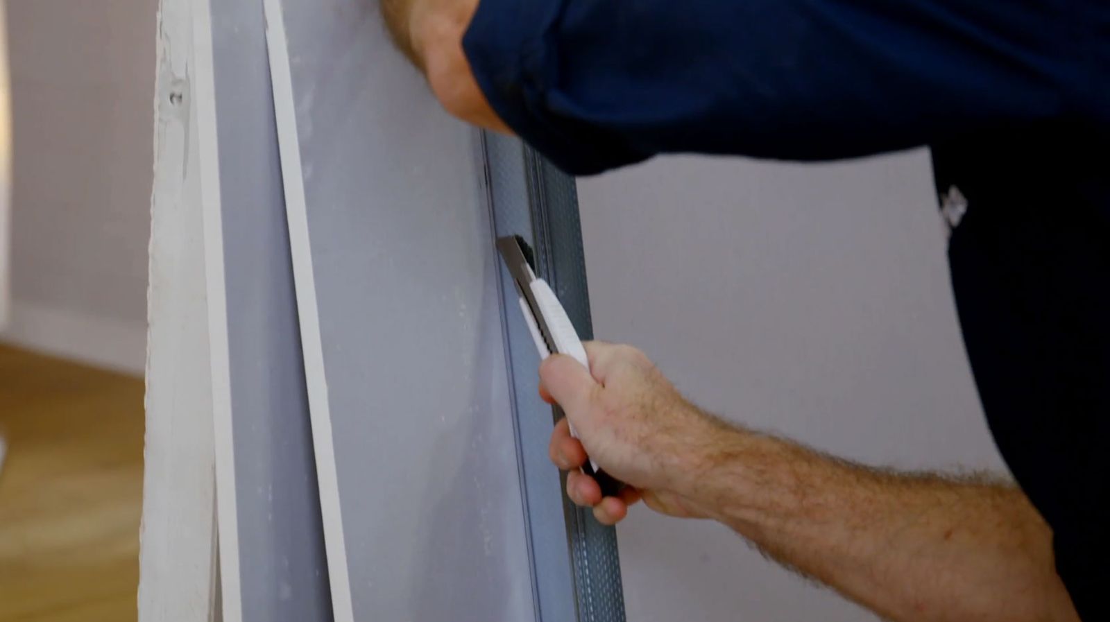 Cómo instalar un trasdosado en una pared paso 4 Cómo instalar un trasdosado en una pared paso 4