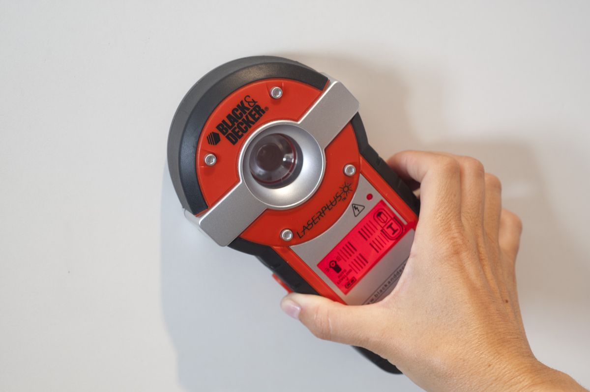 Bricomania 709 Fijar accesorios de bano p1