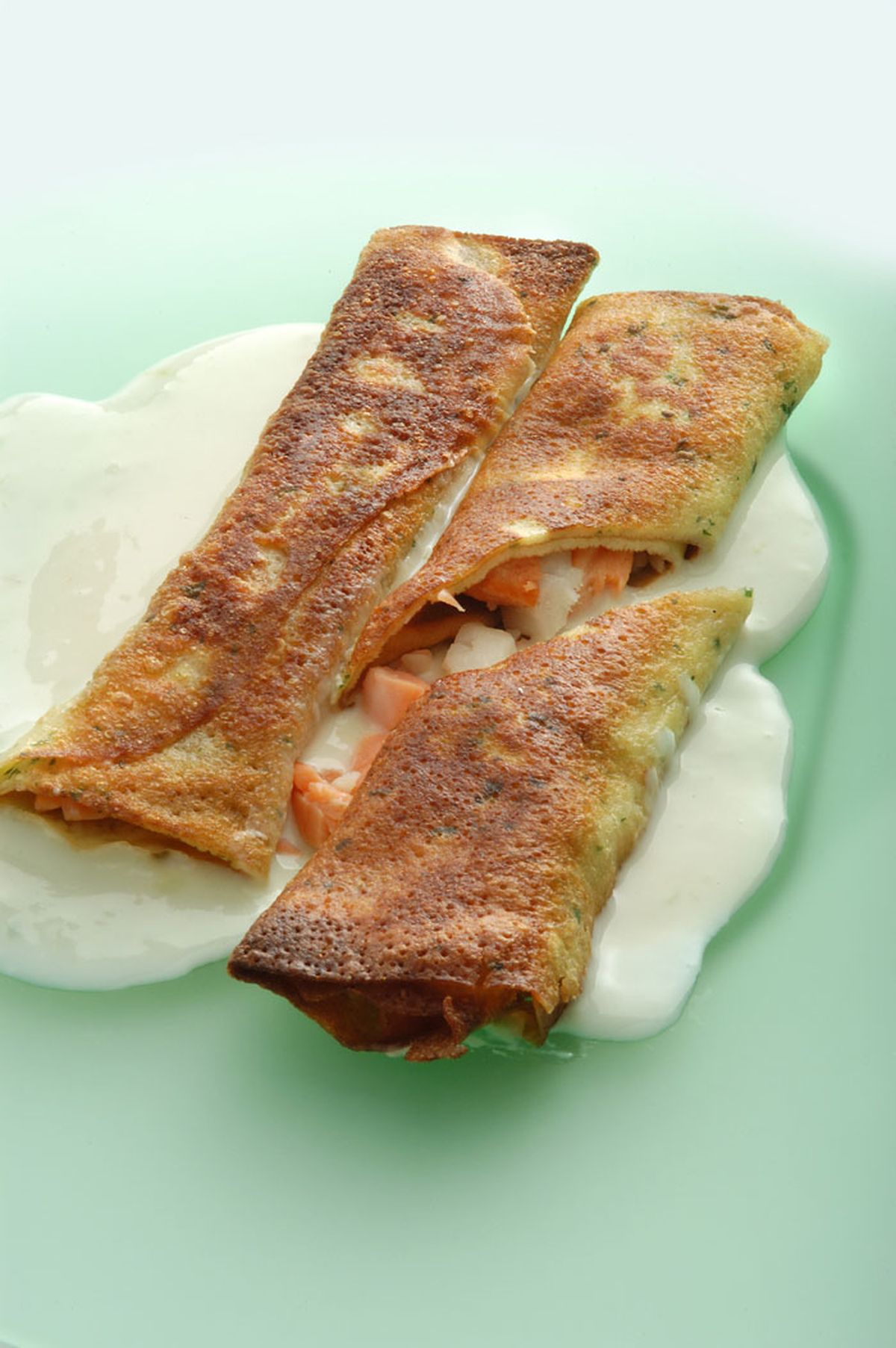 Crepes de bacalao fresco y salmón ahumado