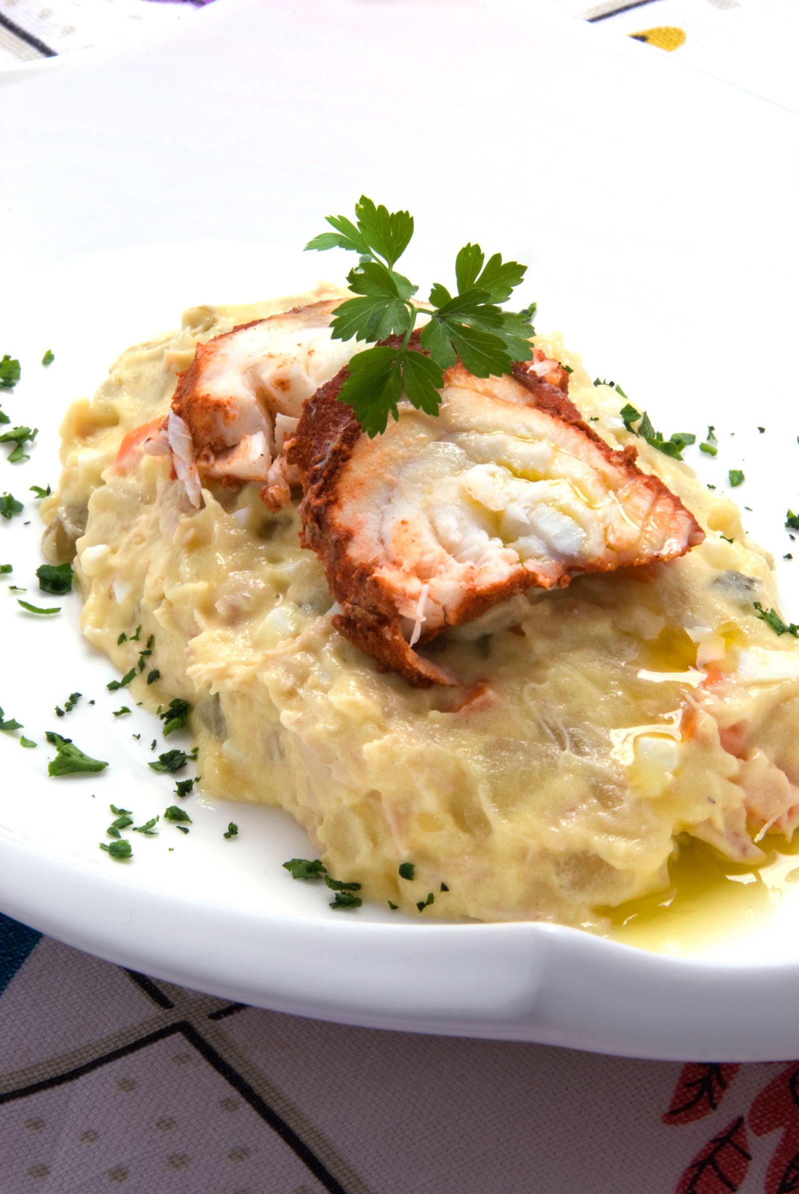 267A Ensaladilla rusa con rape alangostado xl 267A Ensaladilla rusa con rape alangostado xl