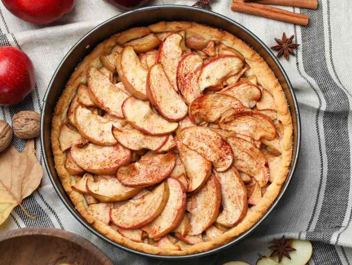 tarta de manzana con harina de almendras