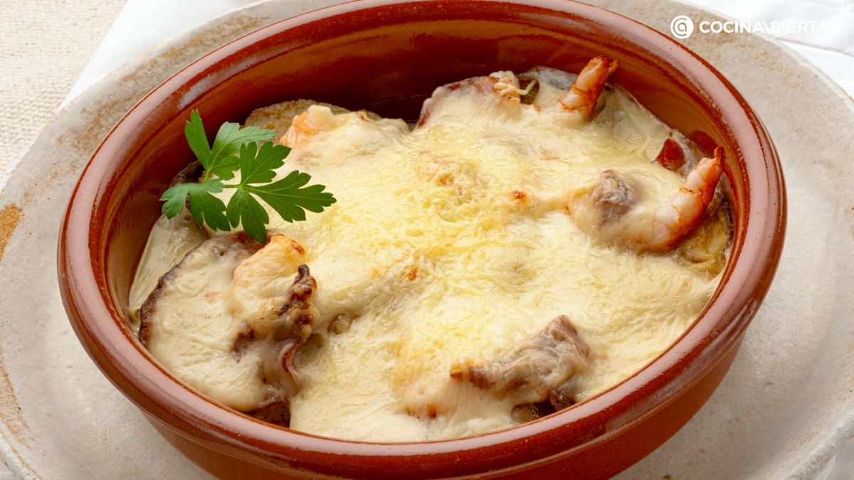 Berenjenas a la crema con gambas y jamón