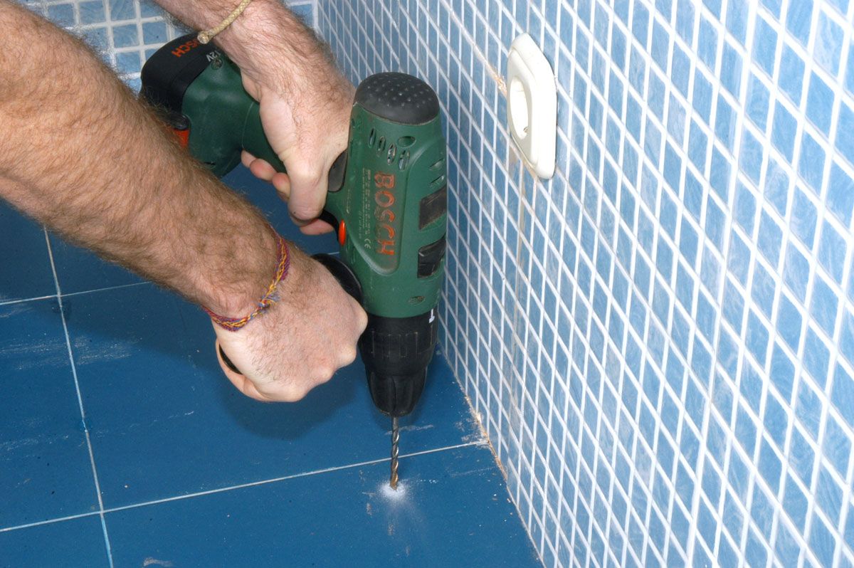 Como instalar un triturador sanitario paso 2