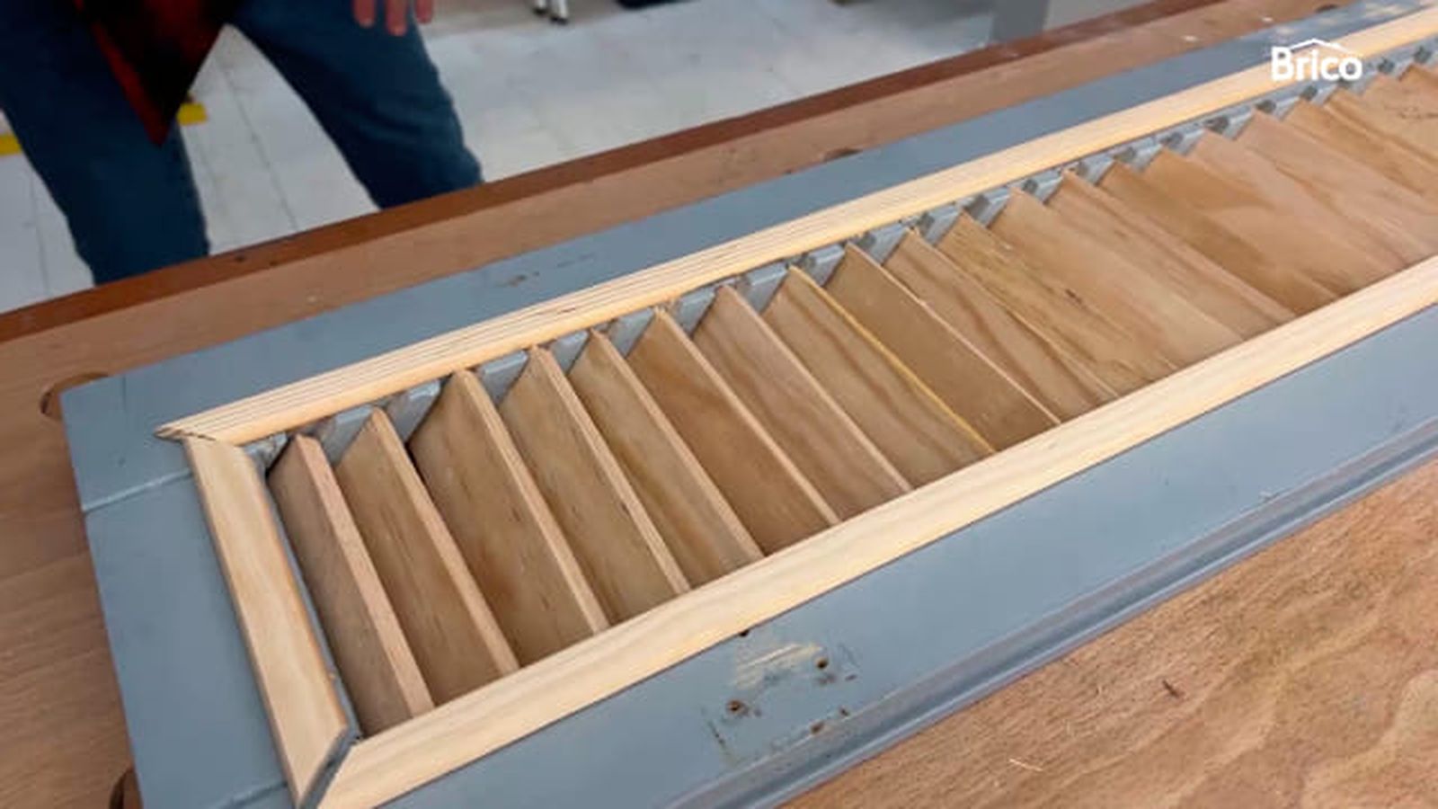 como hacer persianas de madera 12