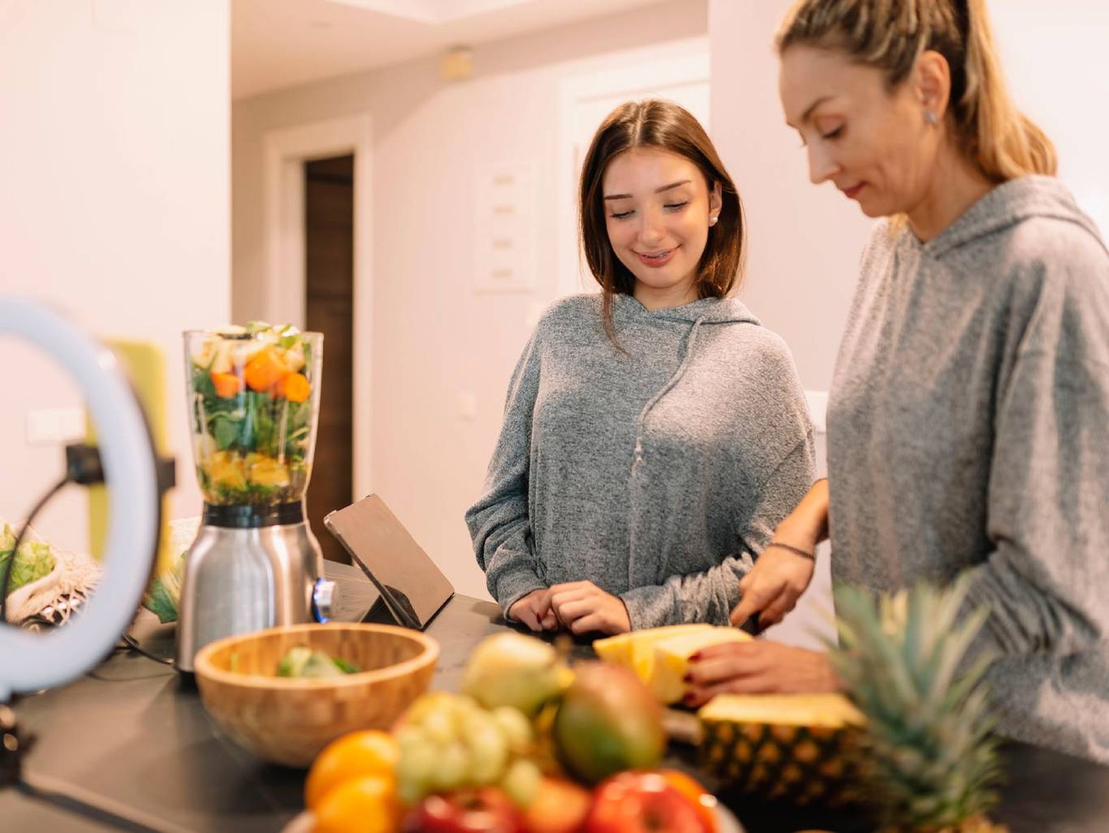 Ser ejemplo en casa es el primer paso en la educación alimenticia de los hijos Ser ejemplo en casa es el primer paso en la educación alimenticia de los hijos