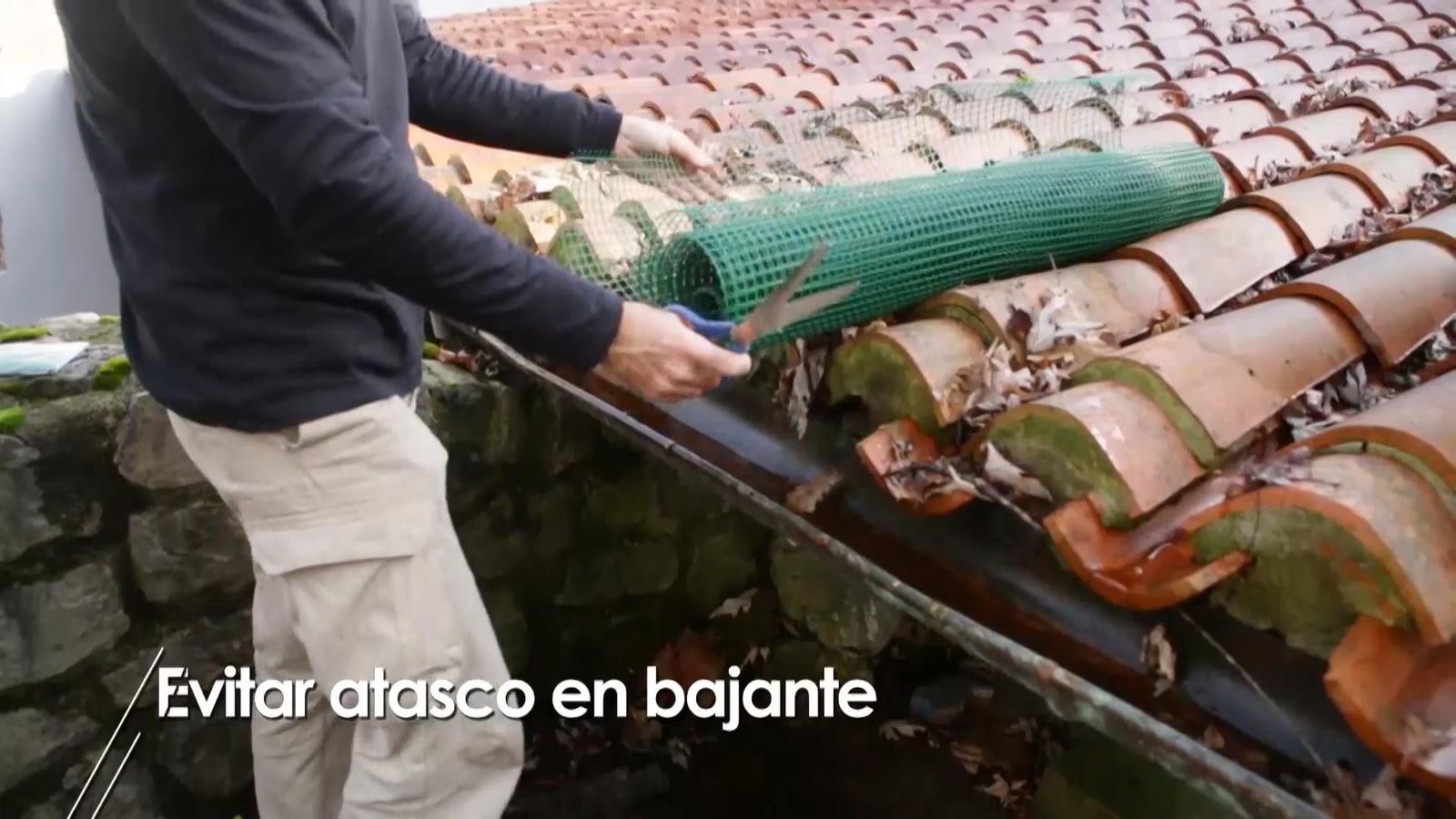 973 briconsejo 2 evitar atasco bajante paso 4 973 briconsejo 2 evitar atasco bajante paso 4