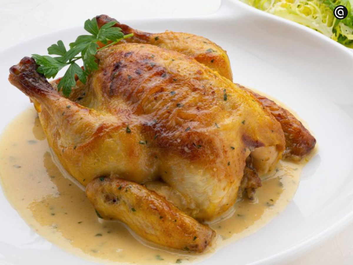 picantones asados con salsa de naranja y uvas