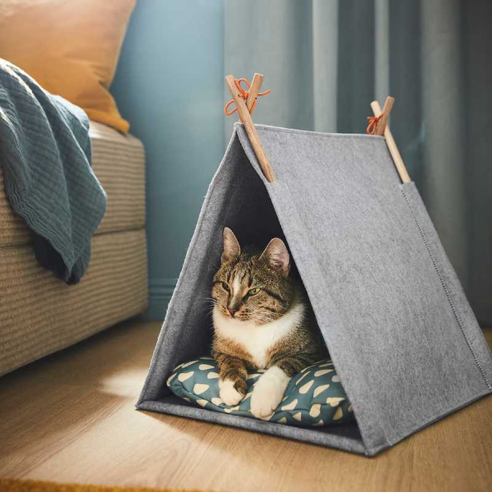 Casa tipo tienda para gatos. Casa tipo tienda para gatos.