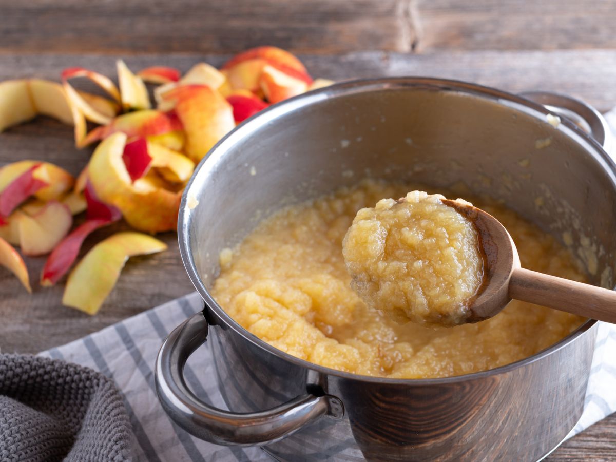 Cocinar manzanas frescas en casa es la forma más fácil de disfrutar este clásico saludable.