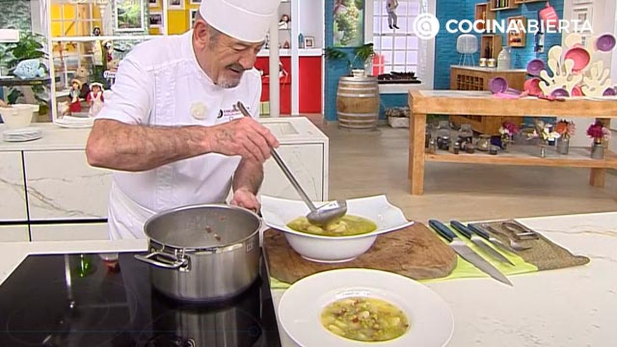 patatas con guisantes y jamon guiso receta karlos arguinano karl67440321 paso4