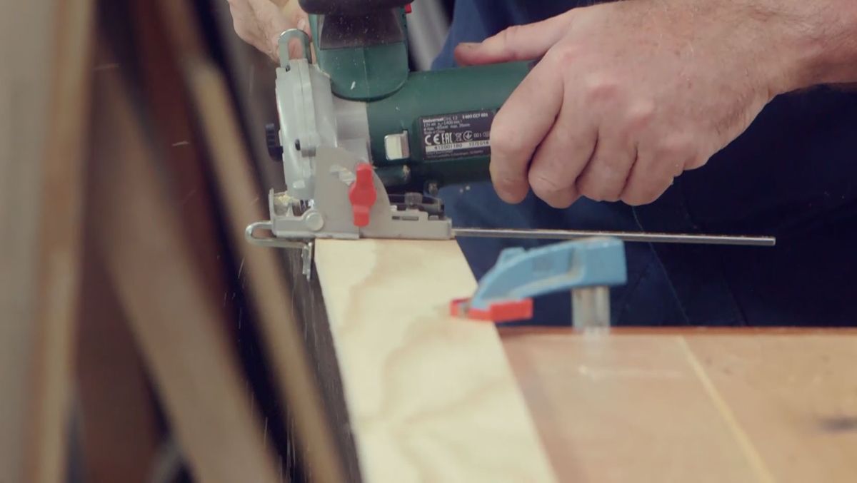 Cómo hacer una maceta con un bidón paso 5