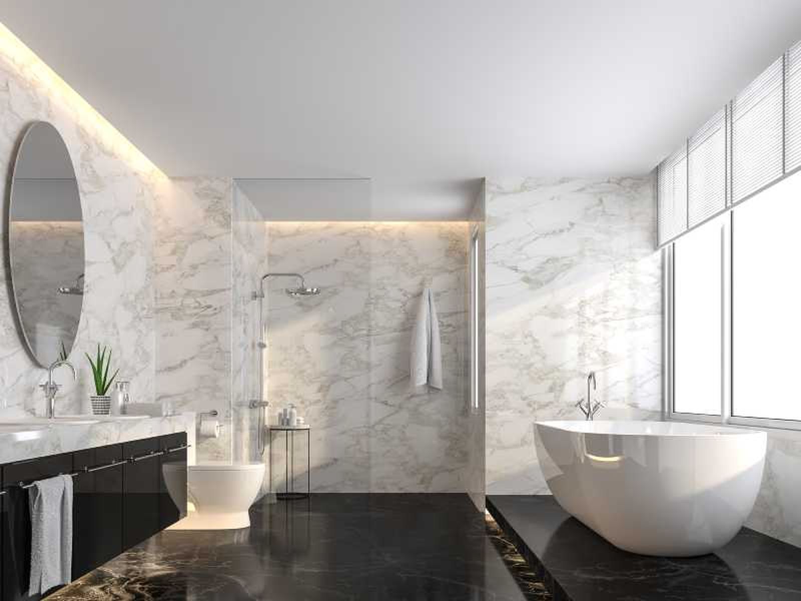 Baño con decoración lujosa en mármol. Baño con decoración lujosa en mármol.