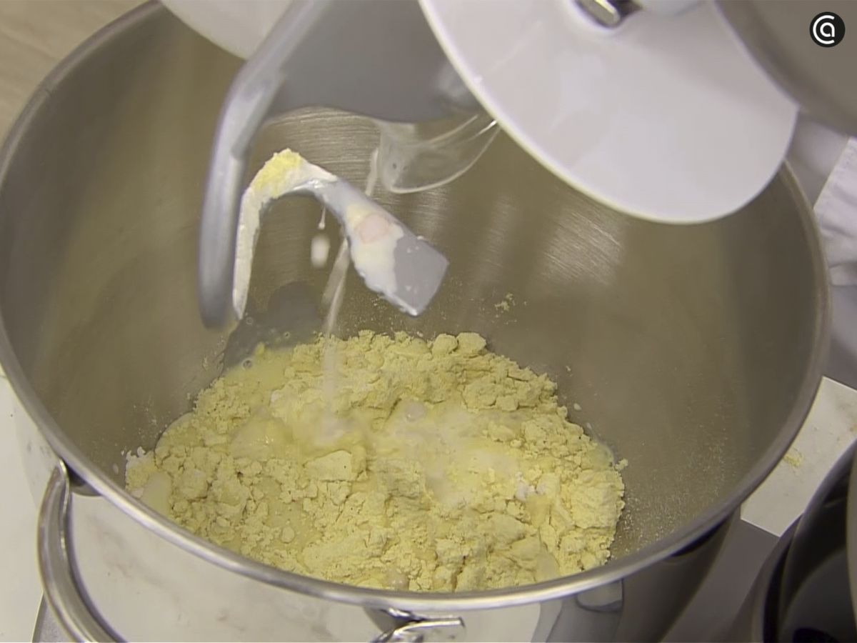 Amasa todos los ingredientes