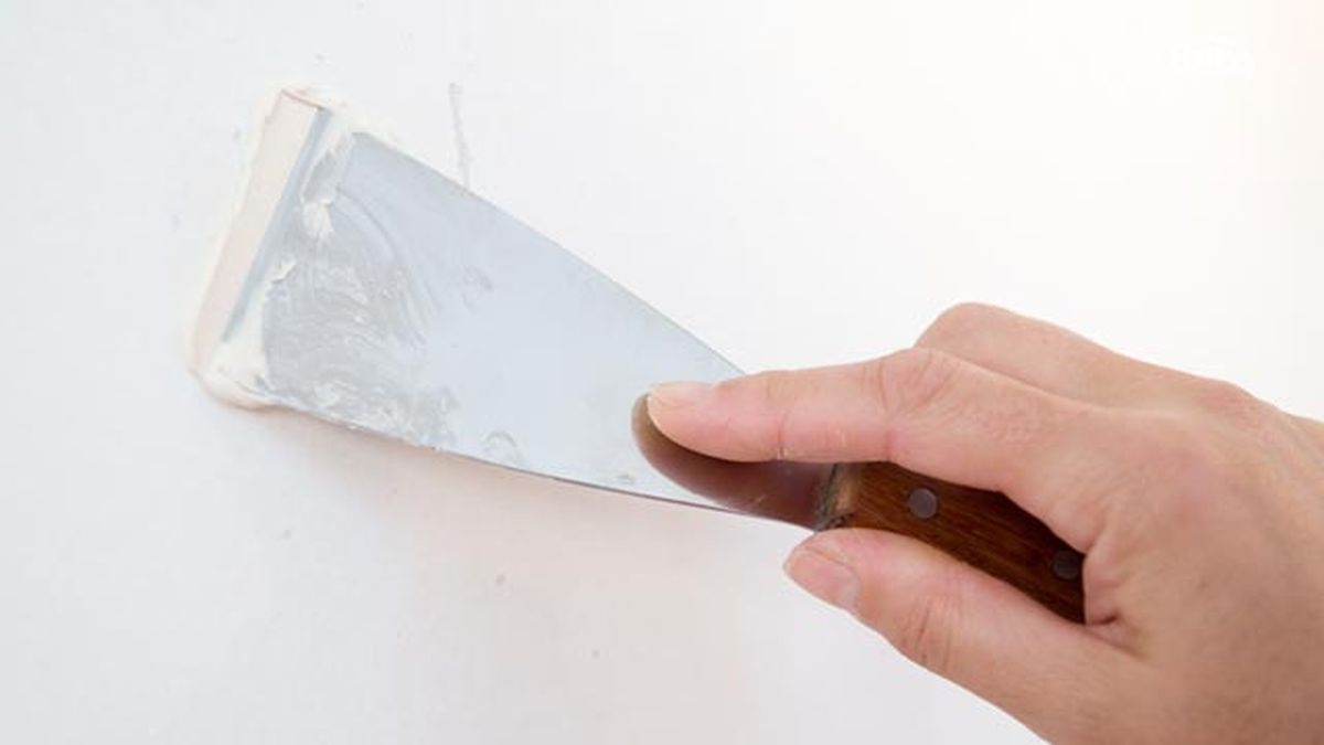 brico 0563 1 reparar pared comedor paso 1