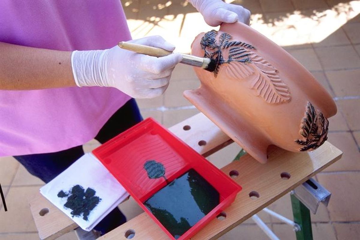 Fijar un macetero en el exterior paso 1