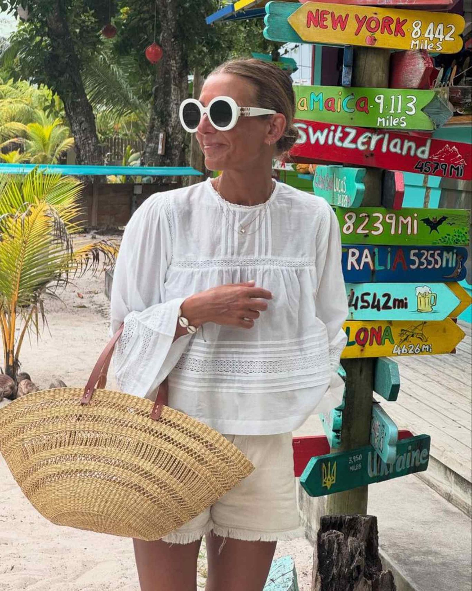 Los bolso de mimbre son una tendencia atemporal.