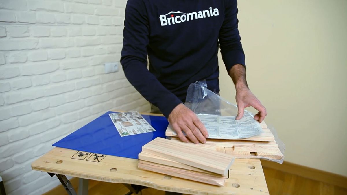 Hacer una mesilla de noche con una caja de madera paso 1