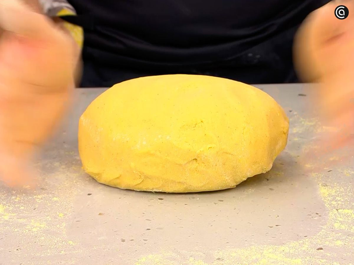 Amasa nuevamente y deja reposar durante 2-3 minutos