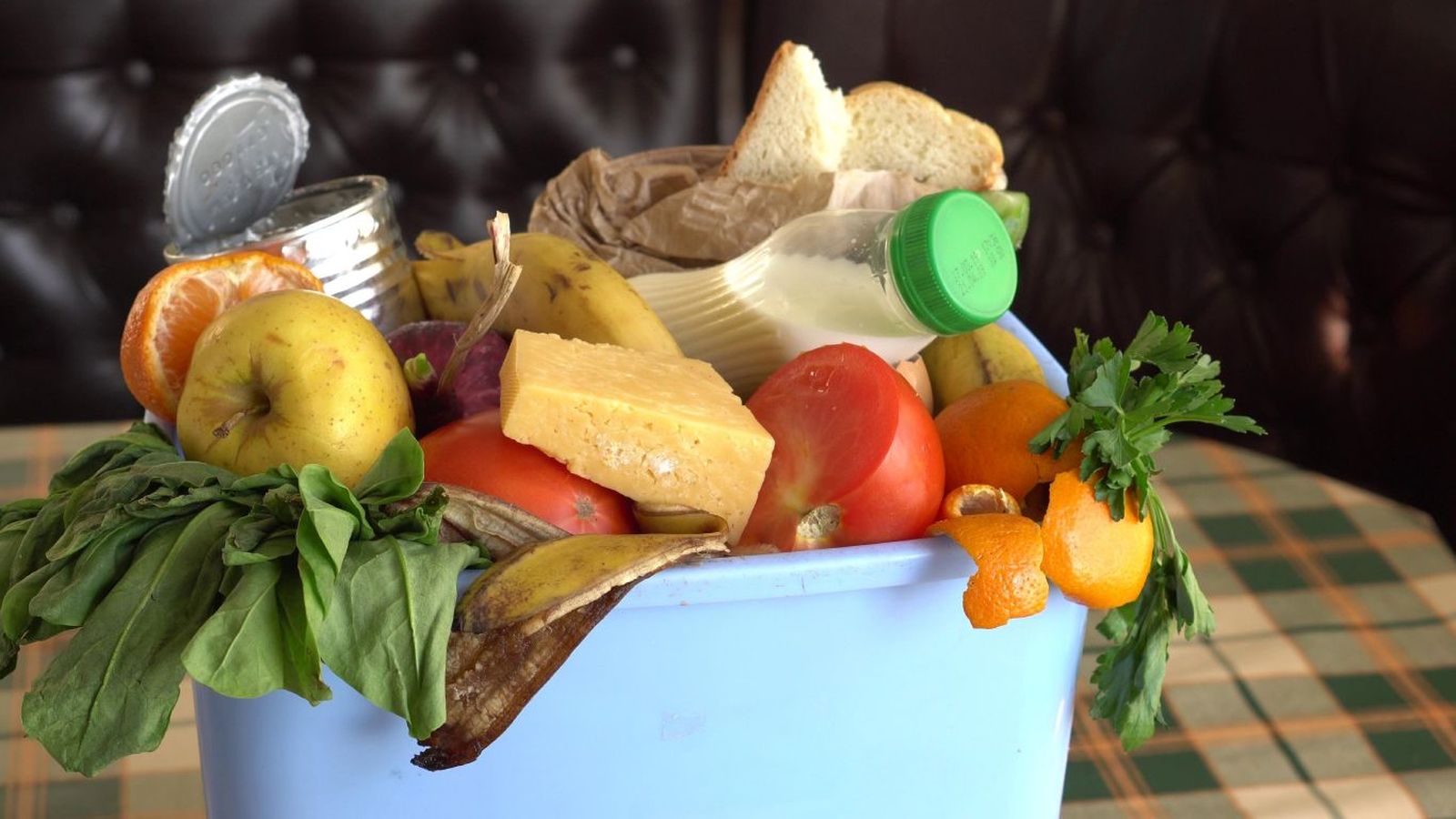 El desperdicio de comida en España durante el año 2022 fue de 65 kilos por persona