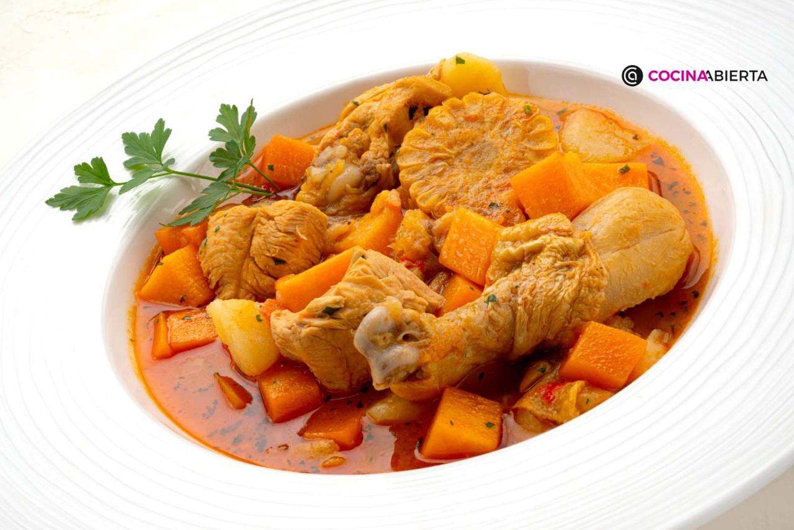 Un guiso diferente, fácil y perfecto como plato único Un guiso diferente, fácil y perfecto como plato único