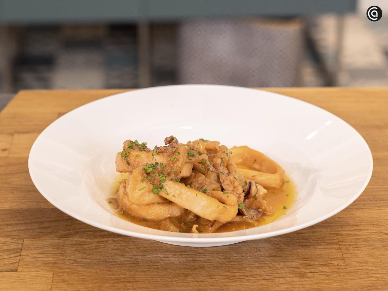 Calamares encebollados