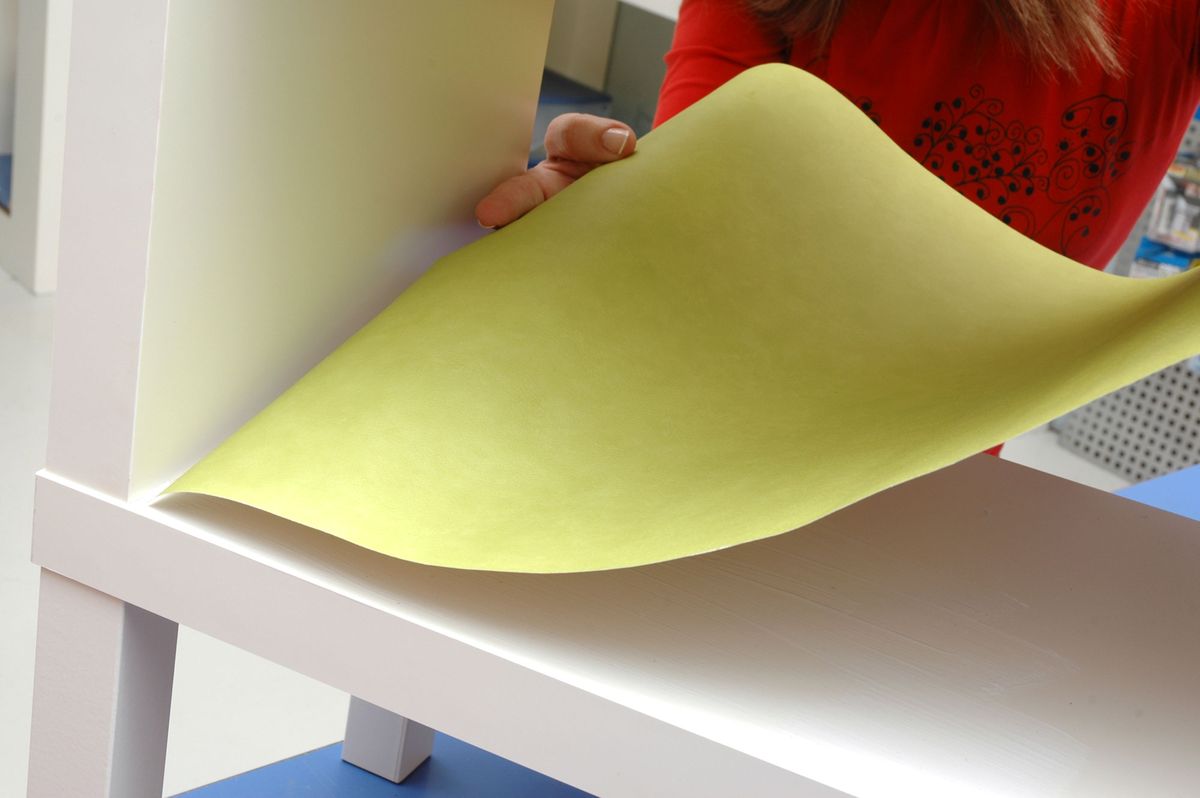 Pintar y decorar una estantería sencilla paso 7