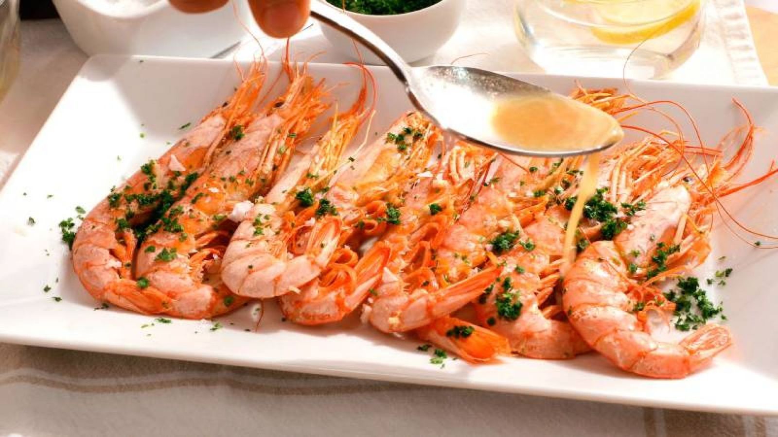 Langostinos al horno con ajo y limón   Paso 3