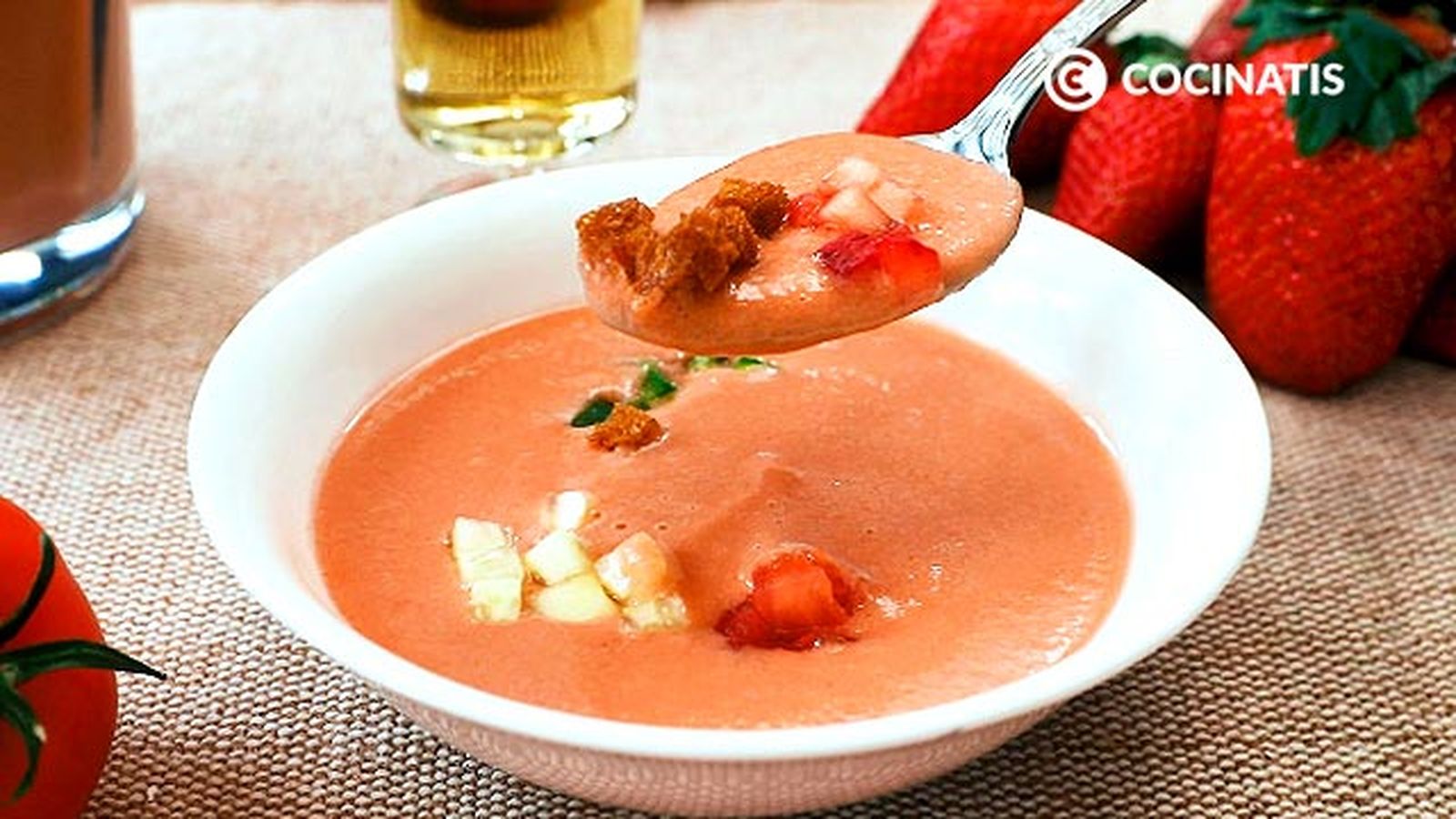 Receta de gazpacho de fresas paso 6 Receta de gazpacho de fresas paso 6