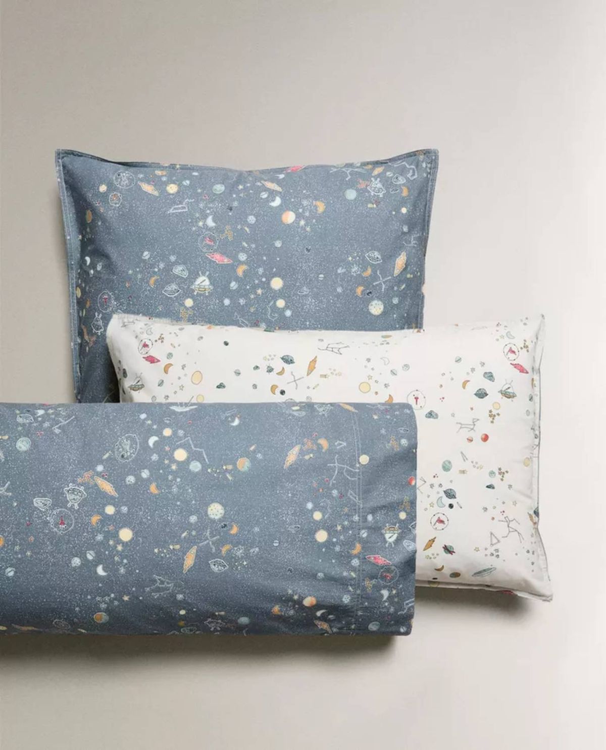 Fundas de almohada de la colección que brilla en la oscuridad.