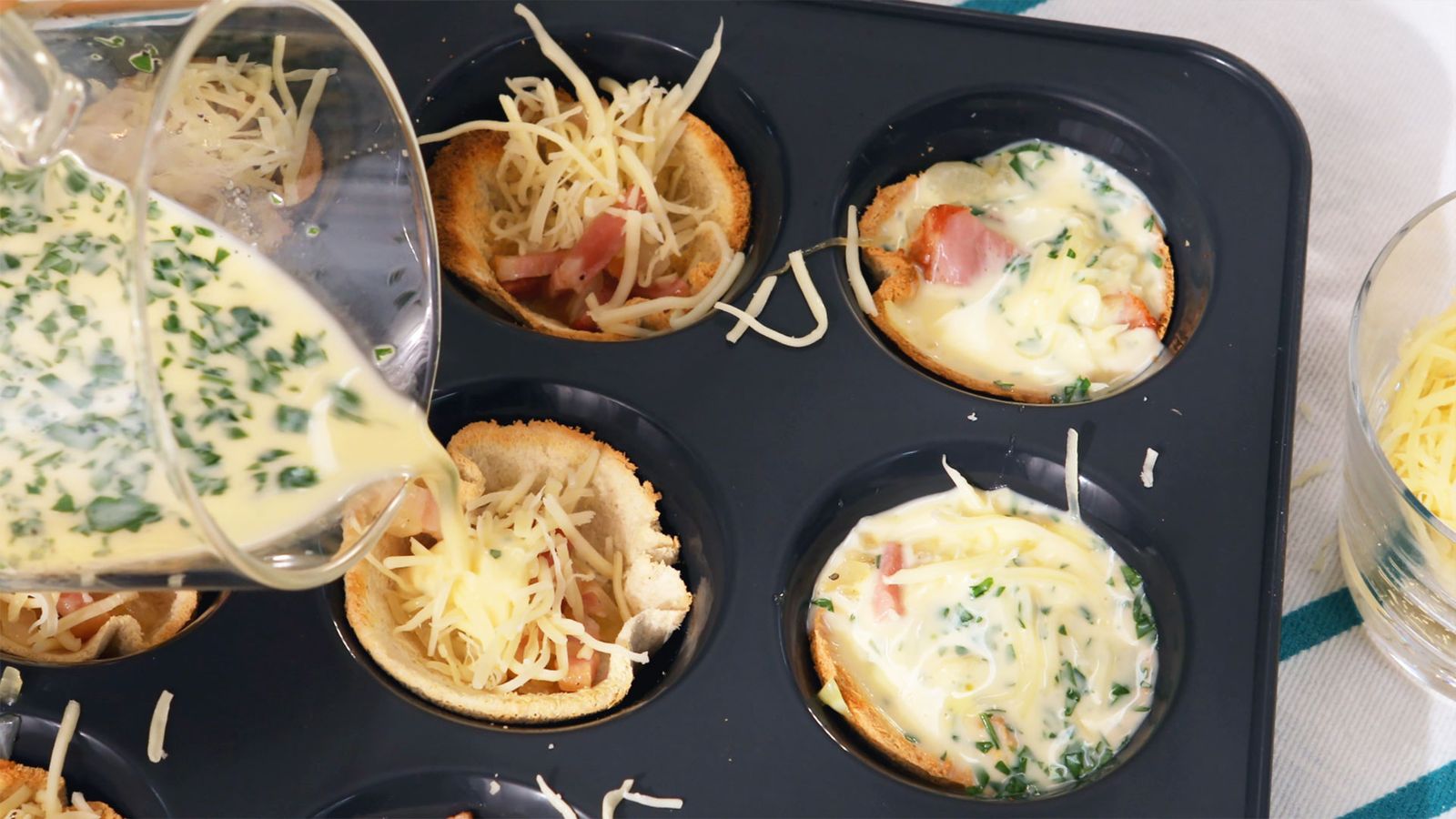 Receta de mini quiches con pan de molde paso 5 Receta de mini quiches con pan de molde paso 5