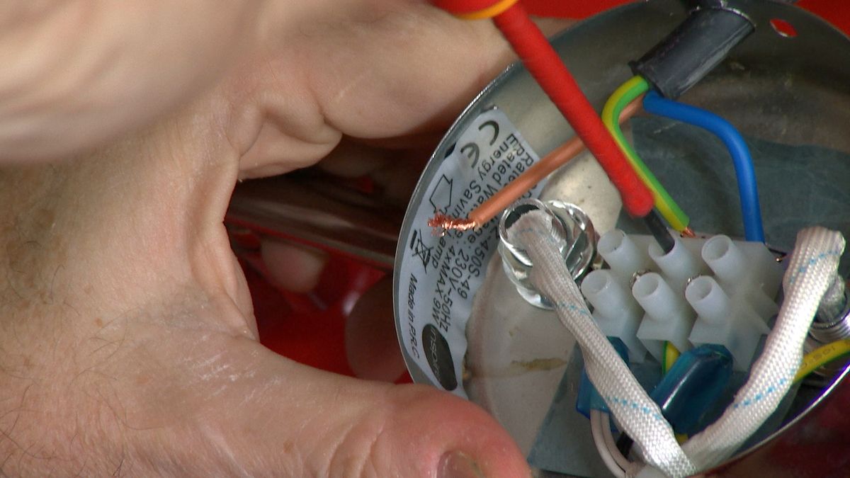 Mesa abatible de cocina paso 17