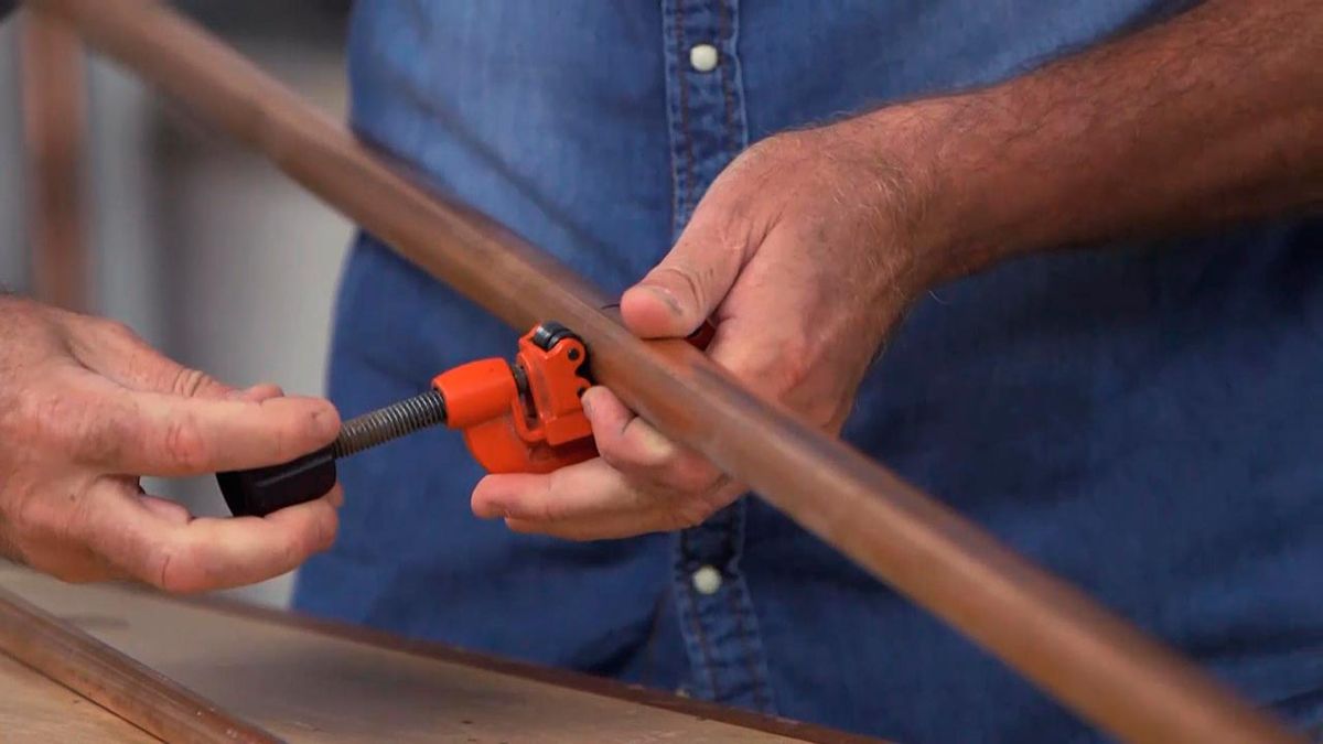 963 perchero cobre paso1