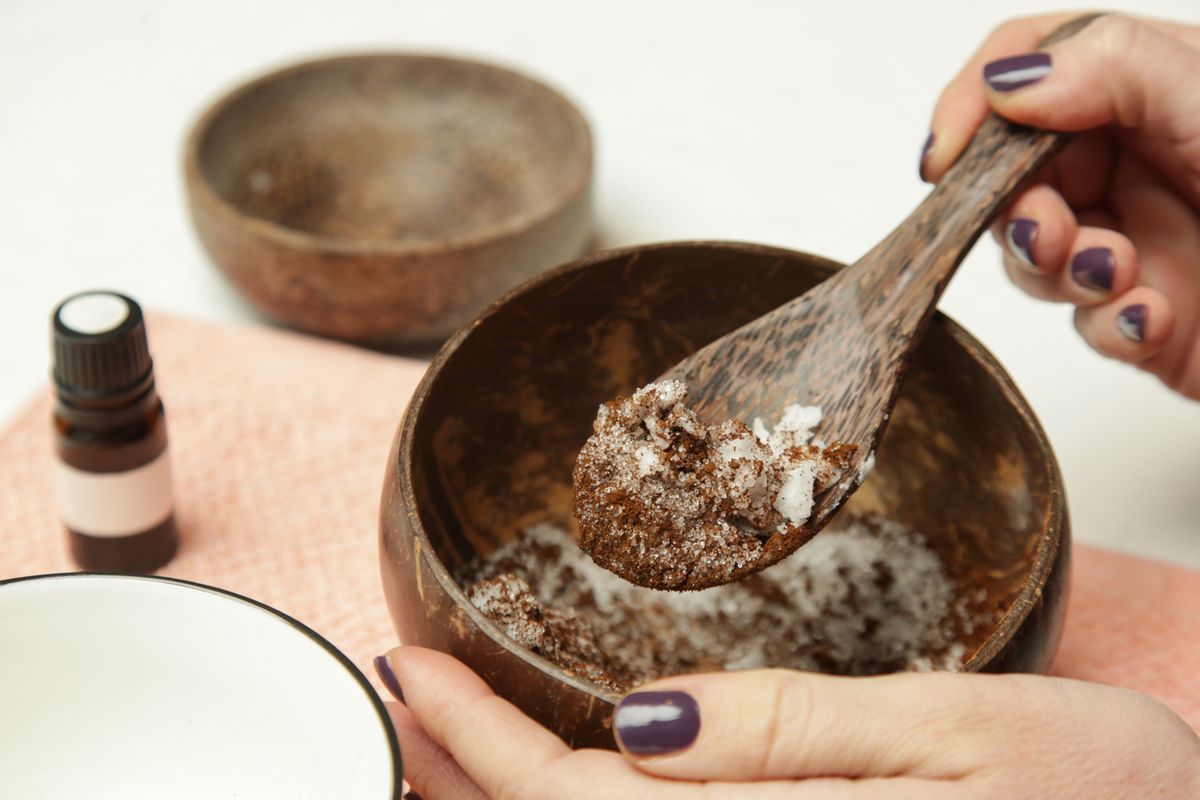 Exfoliante con café y aceite de coco