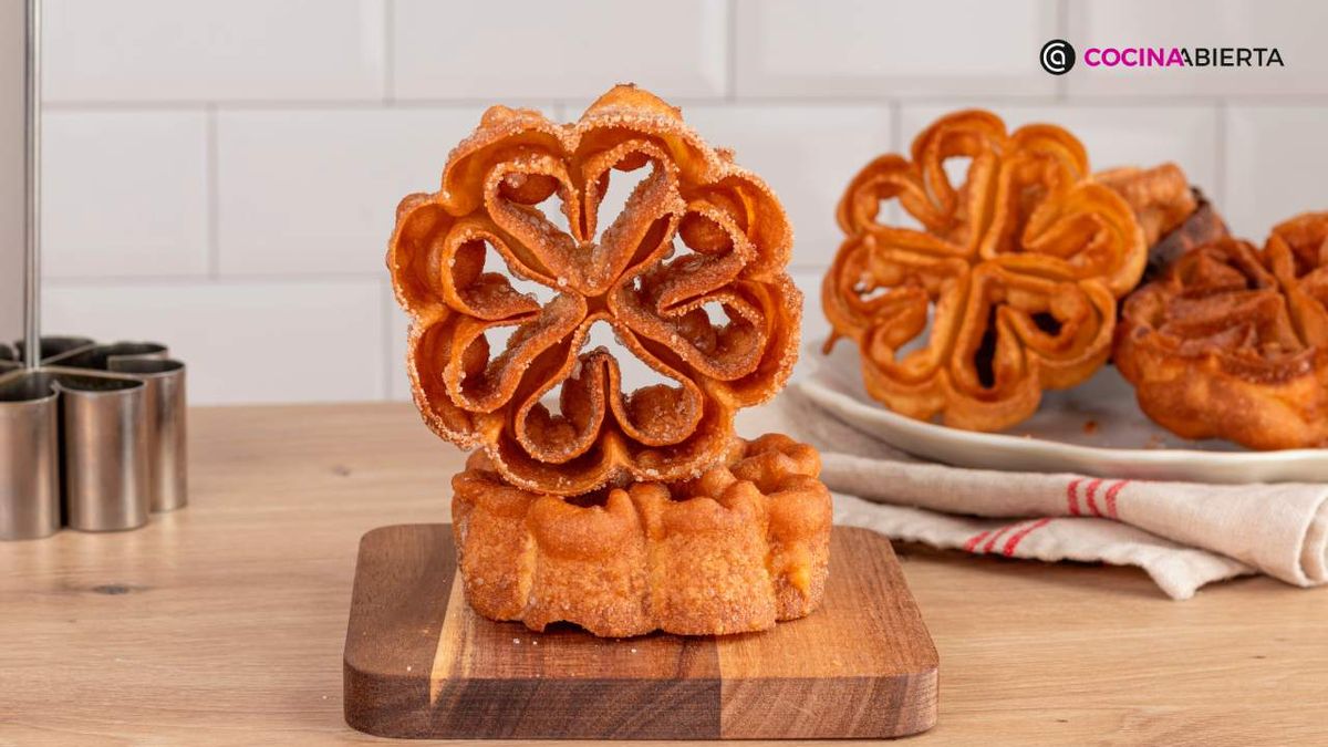 Flores fritas, un postre fácil y delicioso que no puede faltar en casa