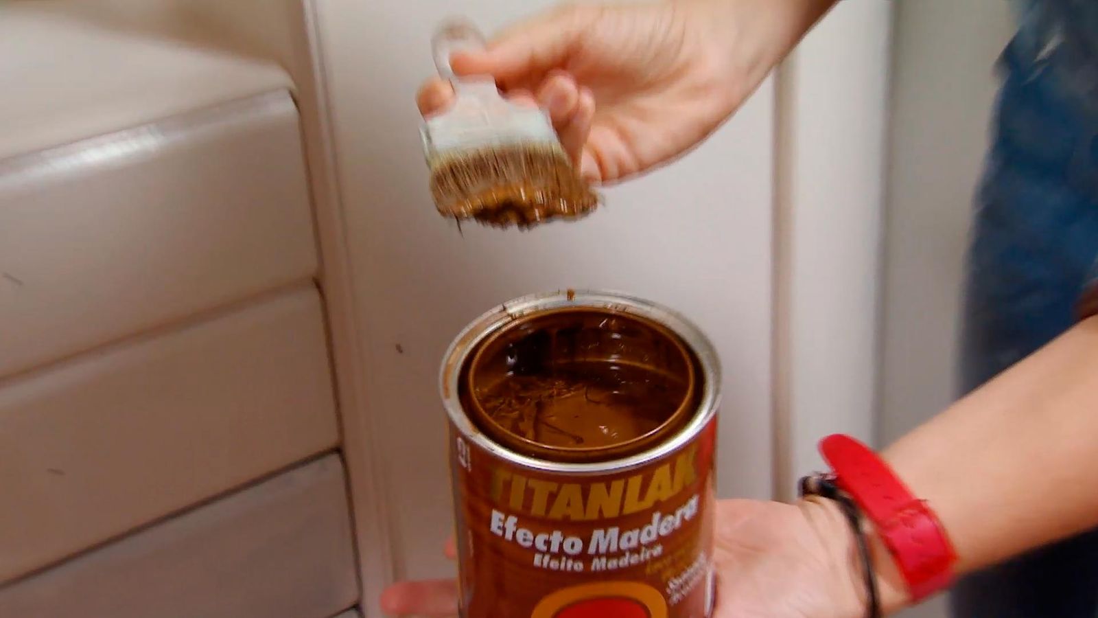 pintar muebles efecto madera con vetas paso1 pintar muebles efecto madera con vetas paso1