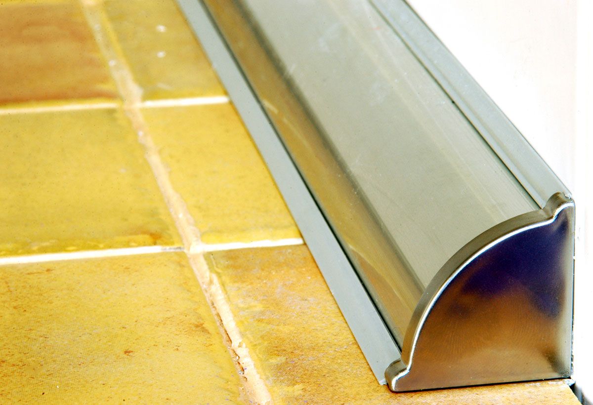 Colocación de copetes de cocina paso 10