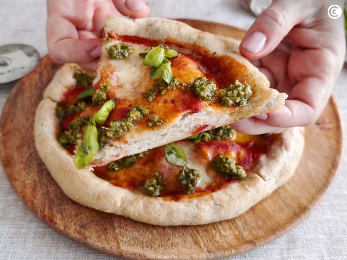 Pizza con masa casera sin gluten