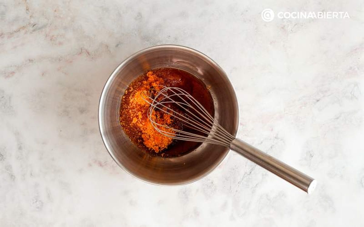 Mezcla los ingredientes