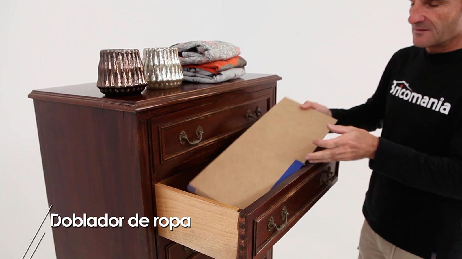 Como hacer un doblador de ropa paso 7 Como hacer un doblador de ropa paso 7