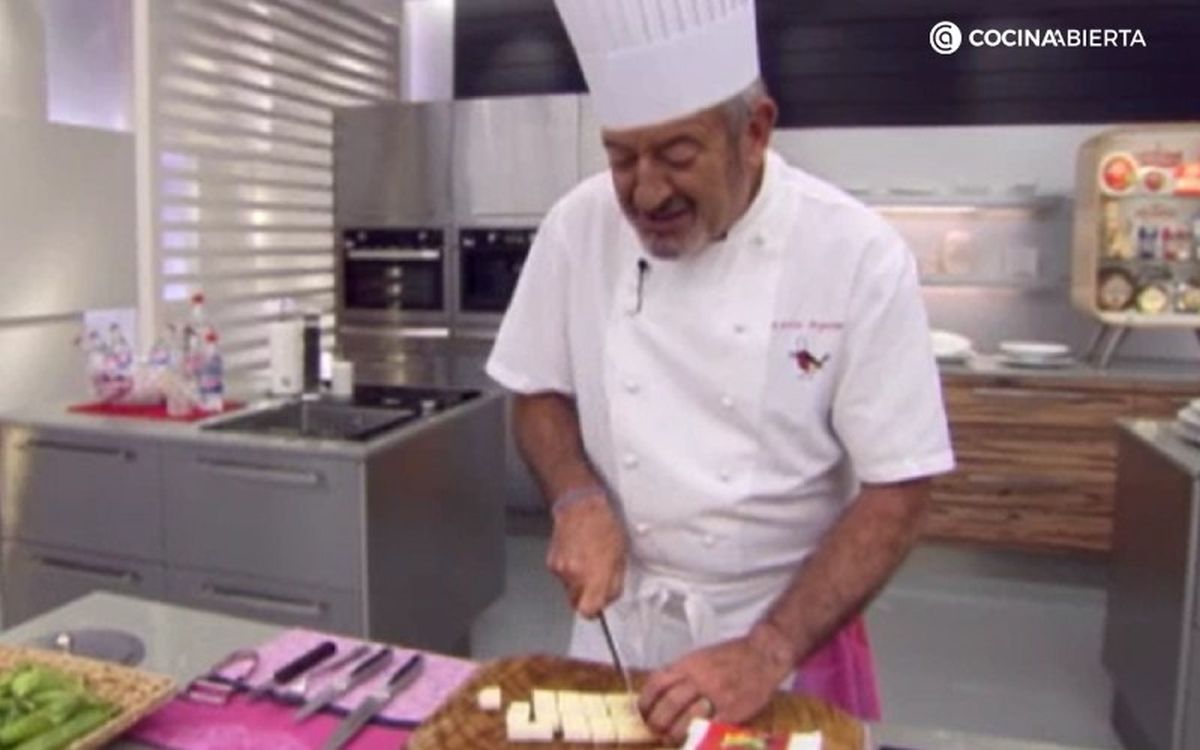 Karlos Arguiñano corta los espárragos blancos