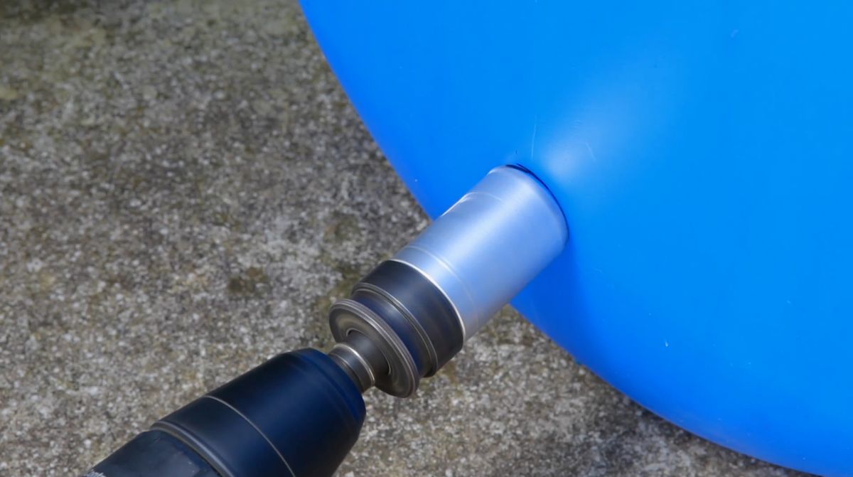 Cómo unir dos bidones de agua paso 2