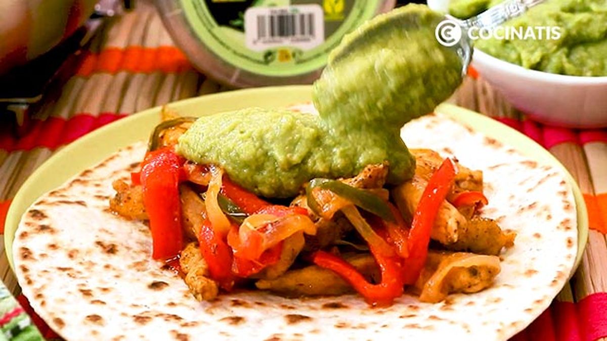 Receta de fajitas de pollo y guacamole  paso 6