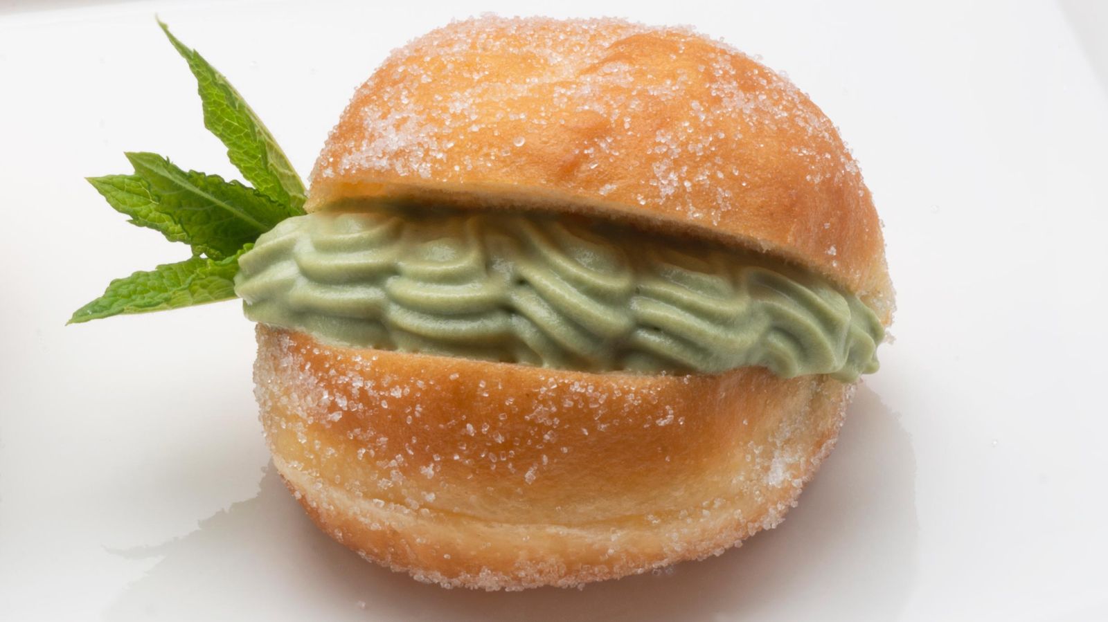 berlinas rellenas de crema te matcha berlinas rellenas de crema te matcha