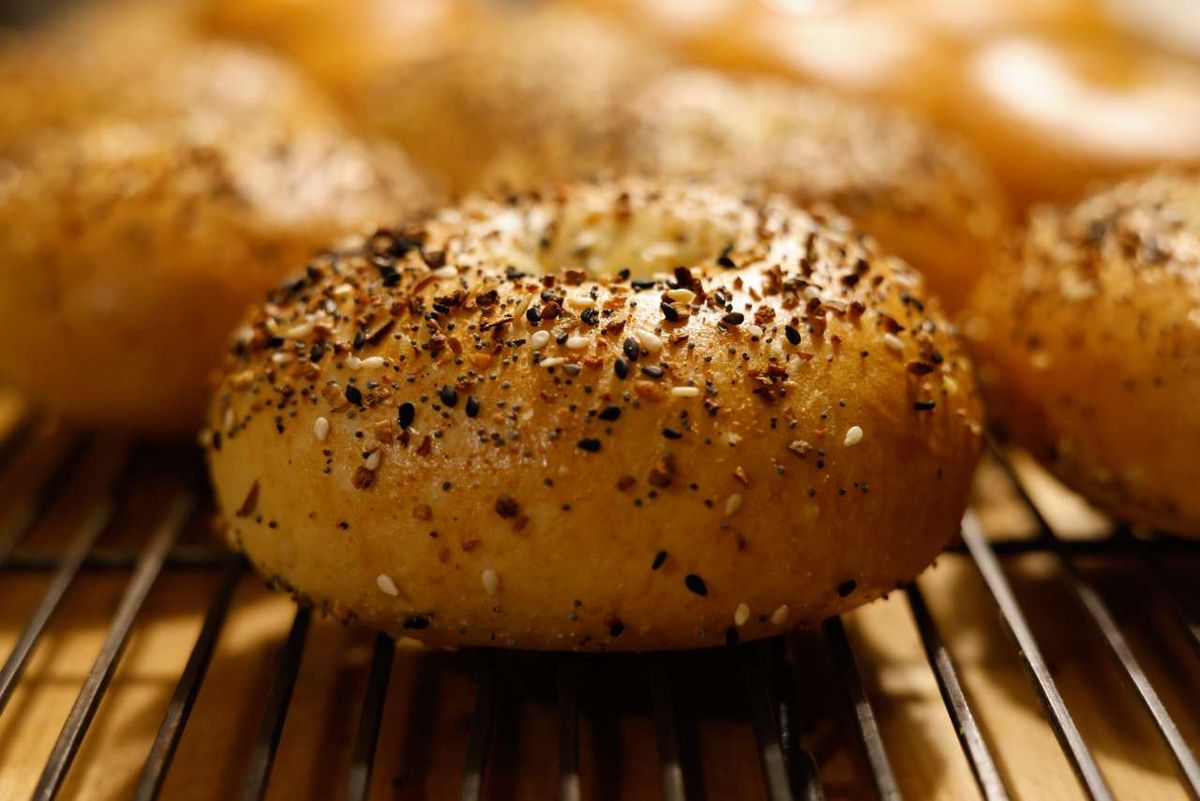 bagels caseros receta original panes forma donuts new york desayuno horno