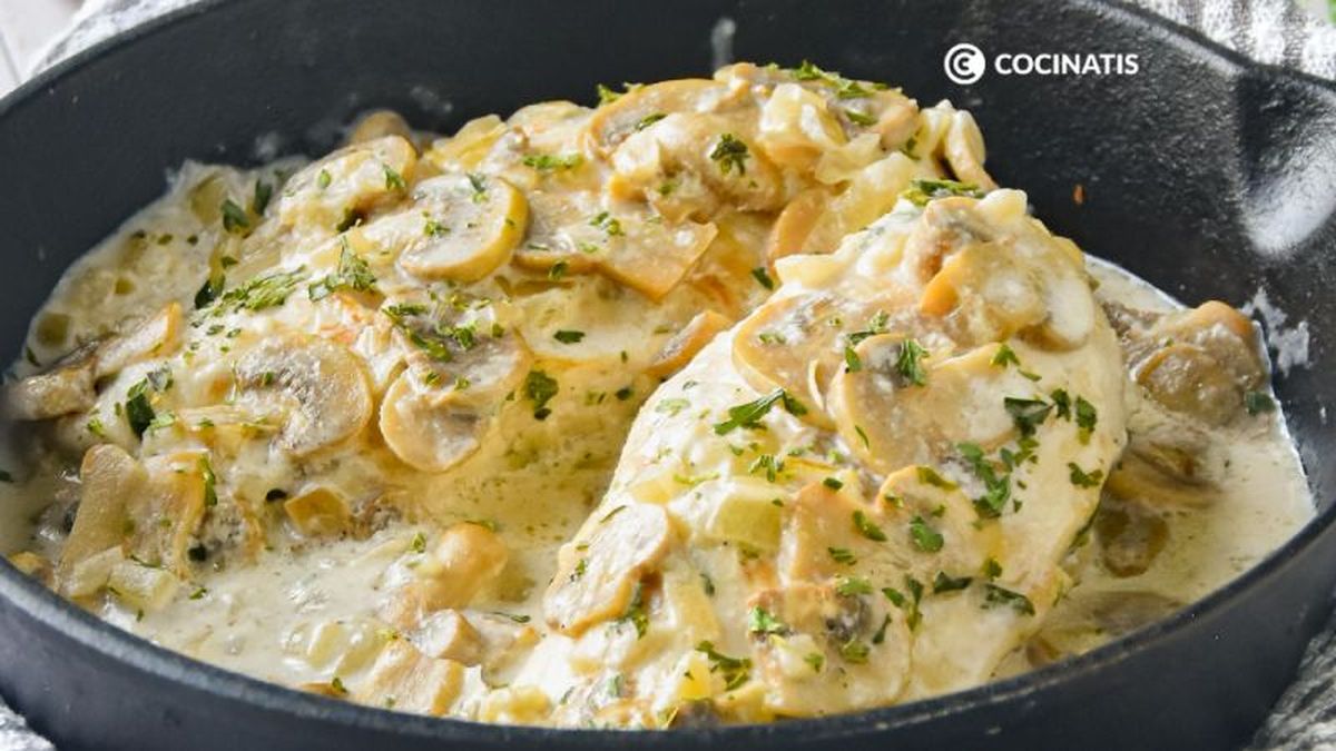 Pechuga de pollo con champiñones y nata