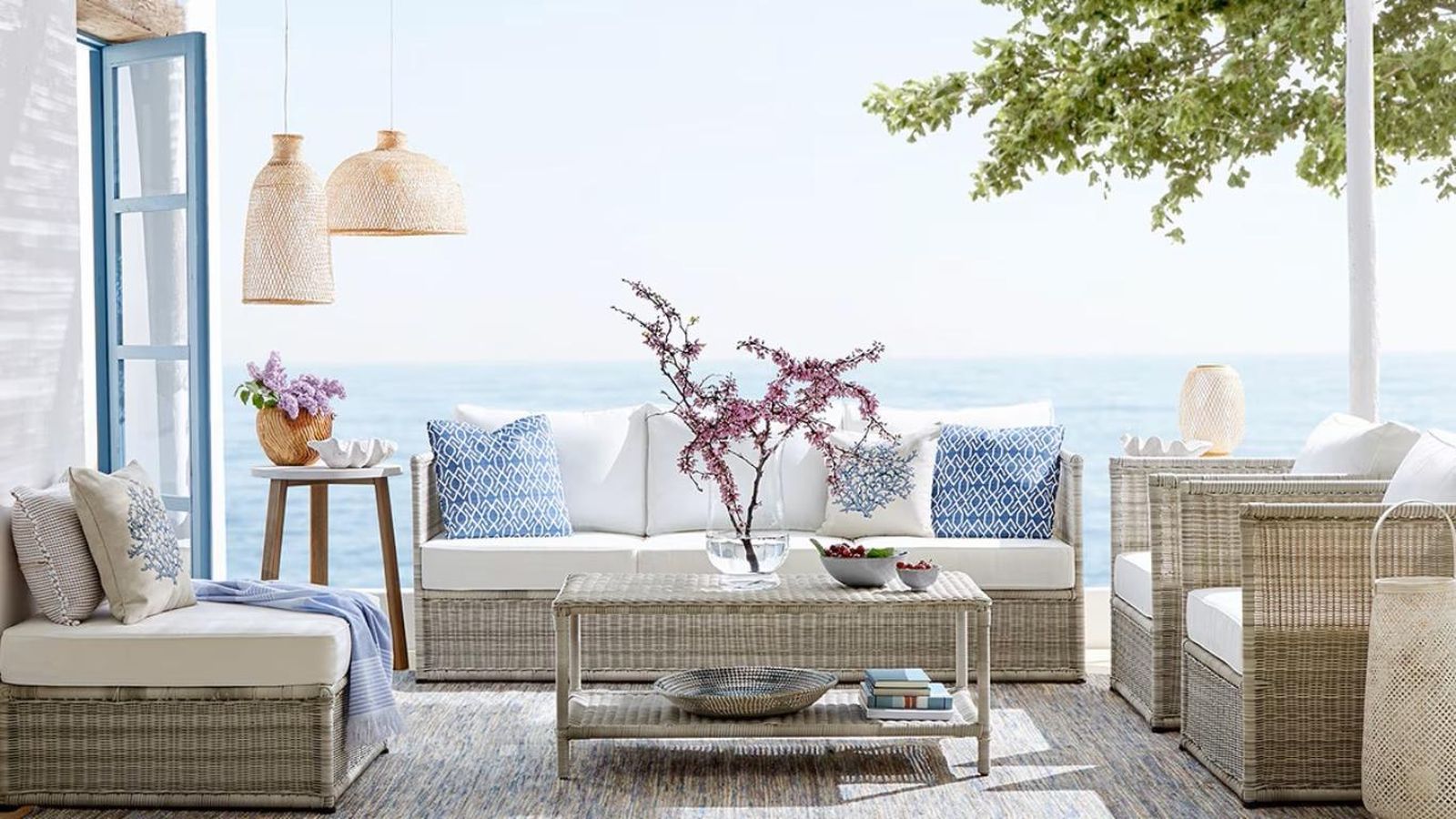 Terraza de estilo mediterraneo.