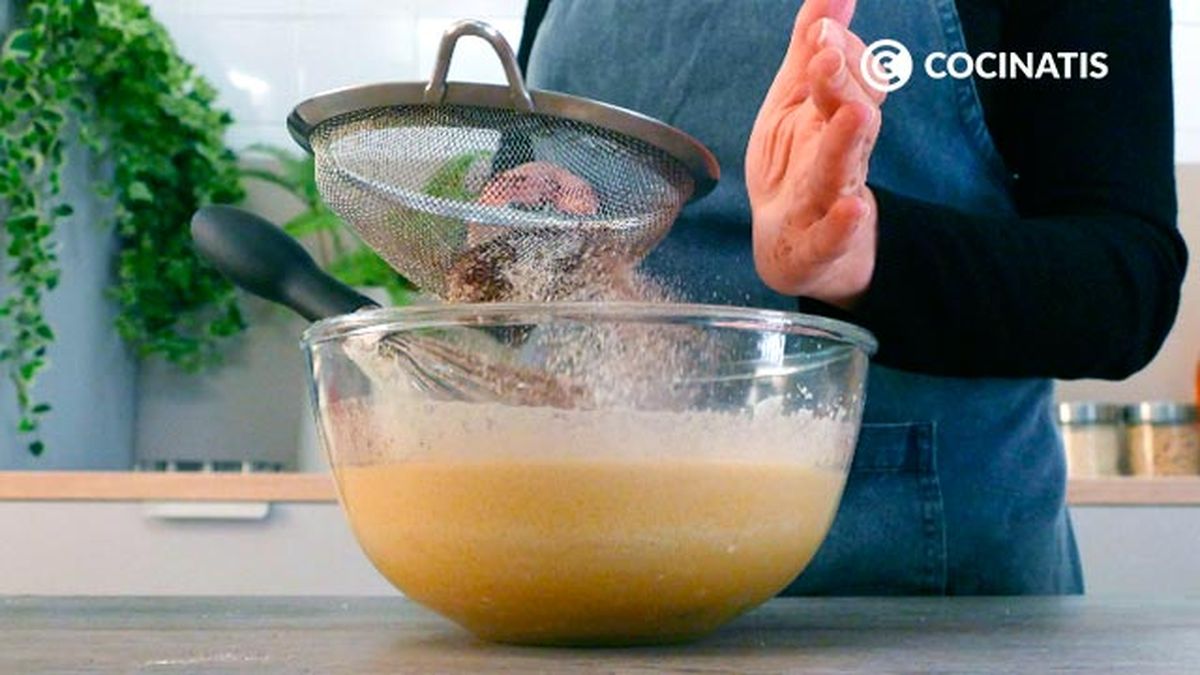 Receta de bizcocho de cafÃ© y chocolate  paso 3