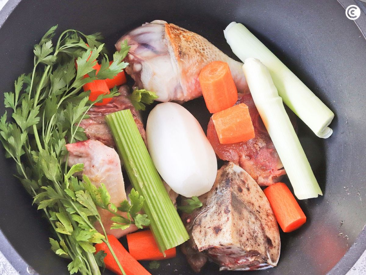 Añade las verduras para hacer consomé