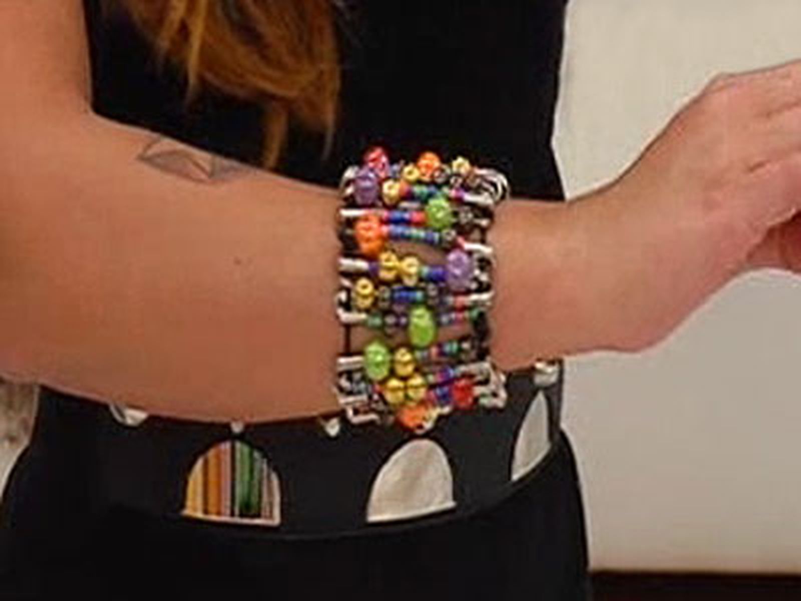 pulsera imperdibles v pulsera imperdibles v